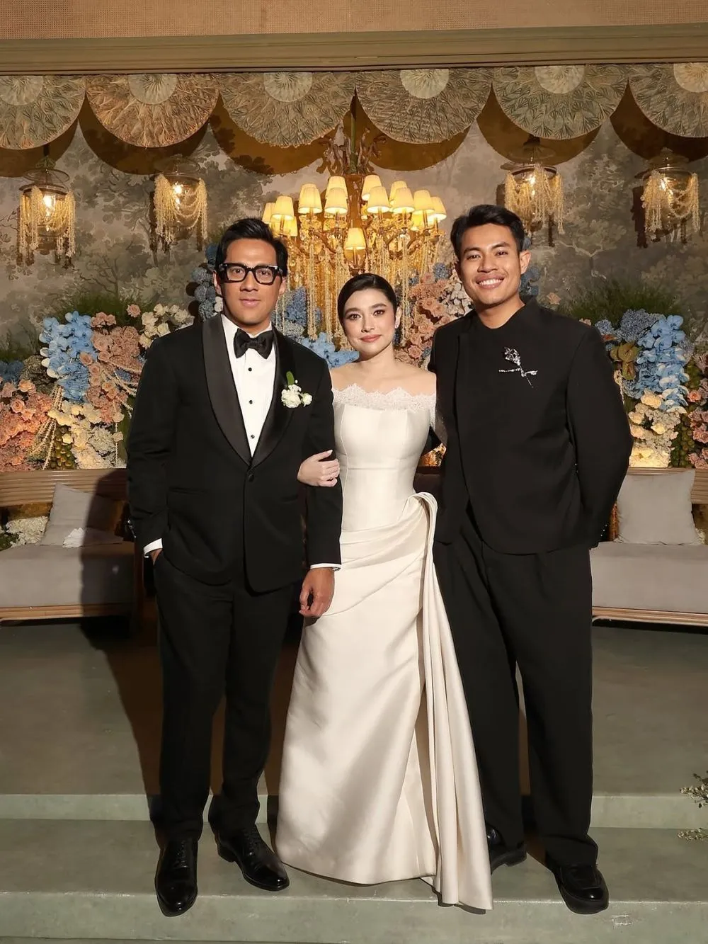 Riasan Pengantin Selebriti: Flawless tapi Tetap Natural