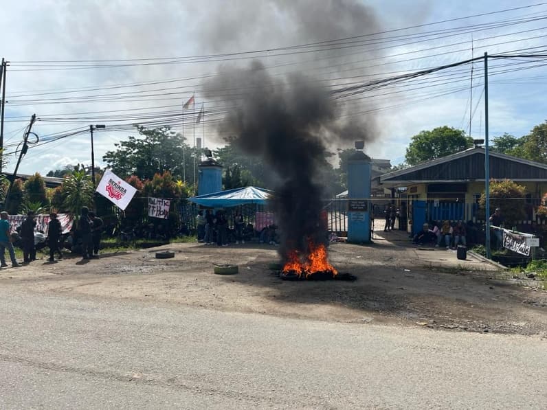 Gelombang Pelanggaran Upah dan PHK di Sektor Pelabuhan