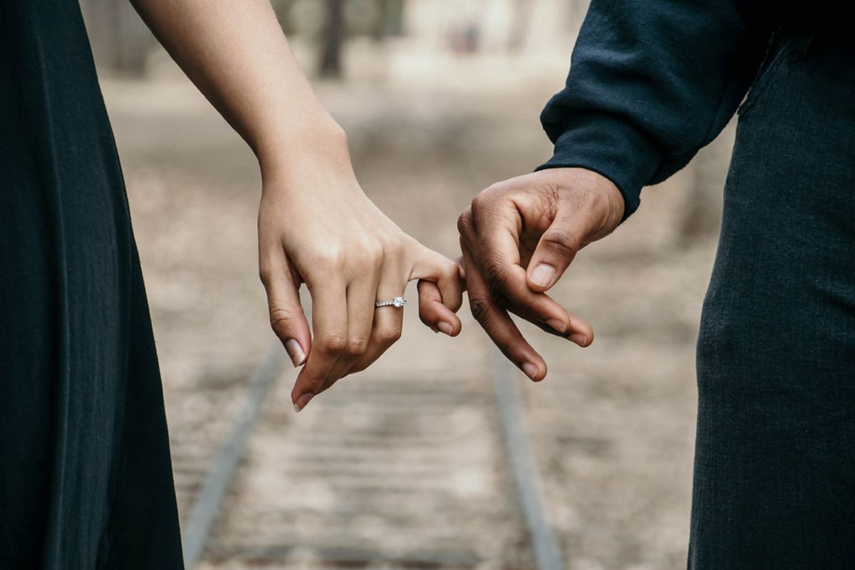 Tiga Lagu Viral, Tiga Cara Berbicara tentang Cinta