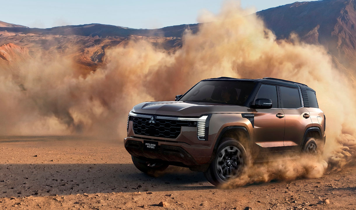 Pajero Generasi Kelima: Mesin 2.4L Turbo Diesel dan S-AWC Penakluk Off-Road