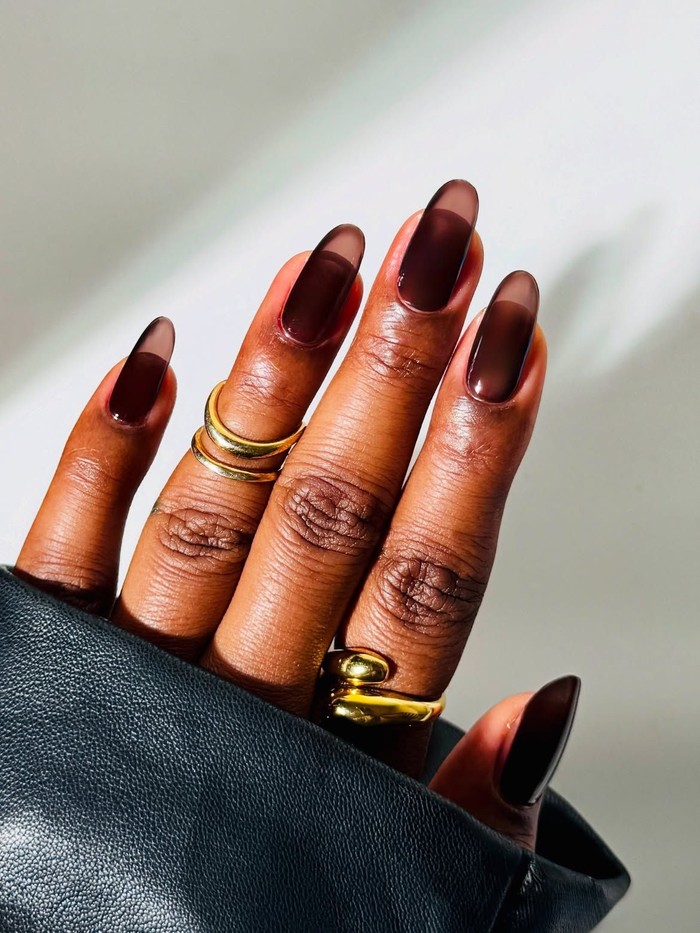 Panduan Warna Nail Polish Sempurna untuk Setiap Tone Kulit