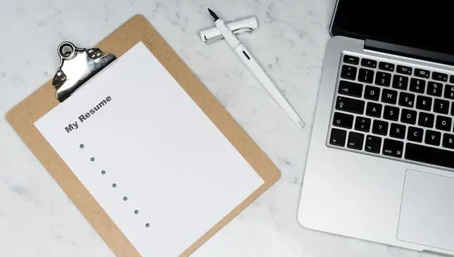 Loloskan CV Sistem ATS dalam 5 Menit dengan Prompt ChatGPT yang Tepat