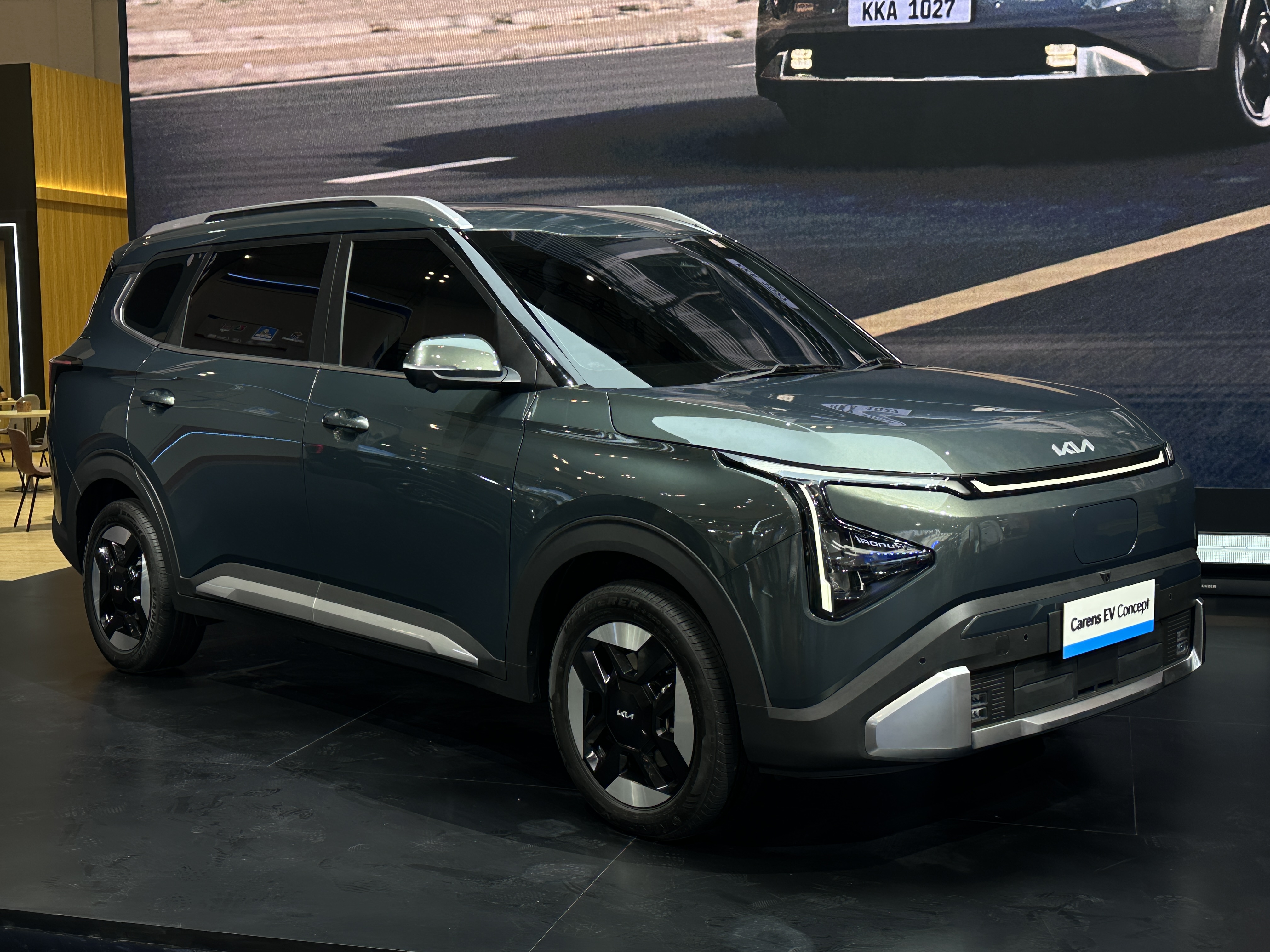 Kia Carens Generasi Baru dan Evolusi Standar MPV Keluarga