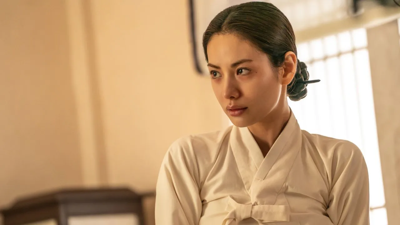 Nana Minta Maaf atas Bibir di The Scandal: Ketika Estetika Mengganggu Saeguk