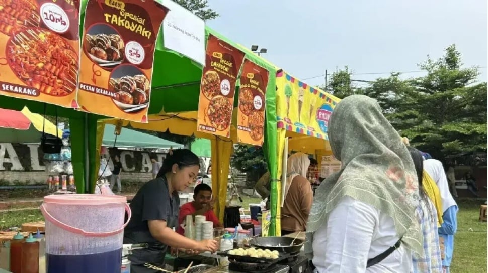 Pungutan Liar Menggerogoti Bisnis Pedagang Kuliner