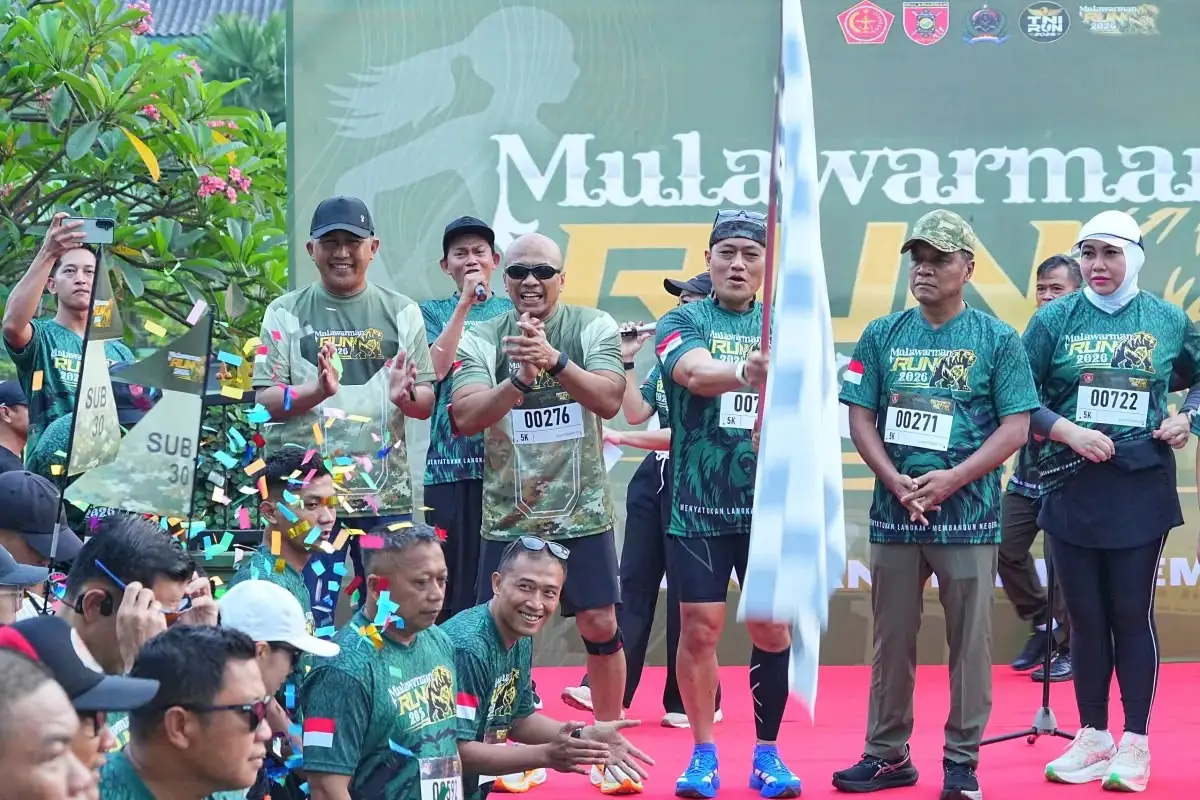 Mulawarman Run: Saat Lari Jalanan Menyatukan Seragam dan Warga