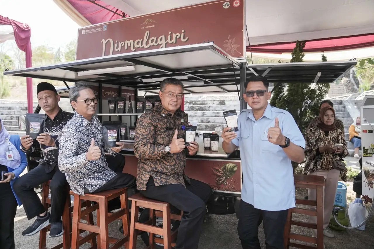 Kopi Keliling Merapi: Saat Pemerintah Menjadikan Pedagang Kopi Lokal Lebih Bersistem