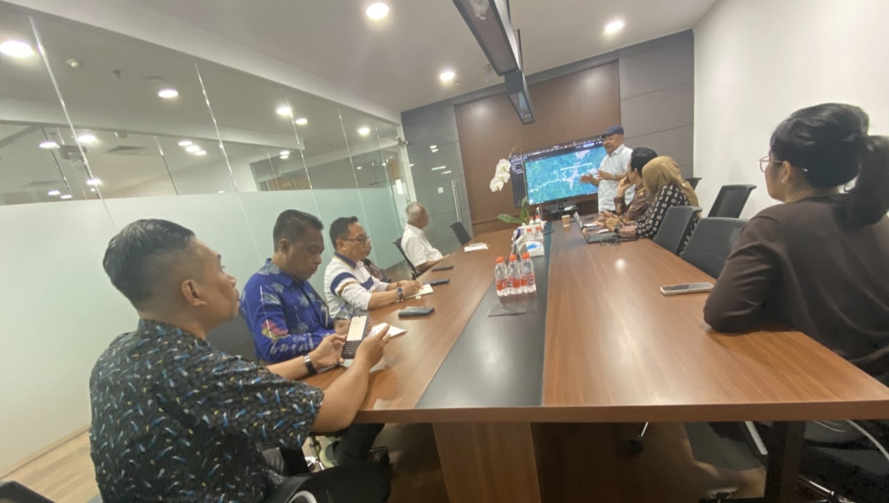 PLTS Pulau Kecil: Mesin Ekonomi Baru Wilayah Terpencil