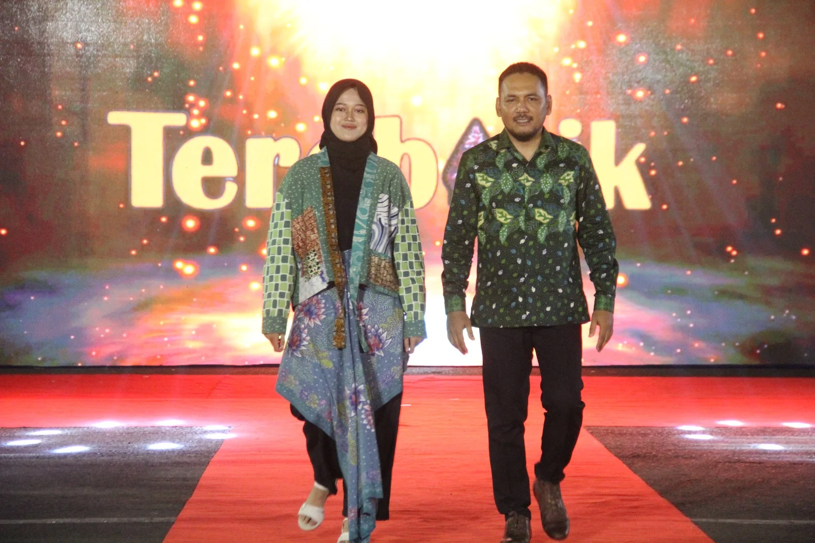 Pejabat Daerah Jadi Model untuk Promosikan Produk Fashion Lokal UMKM