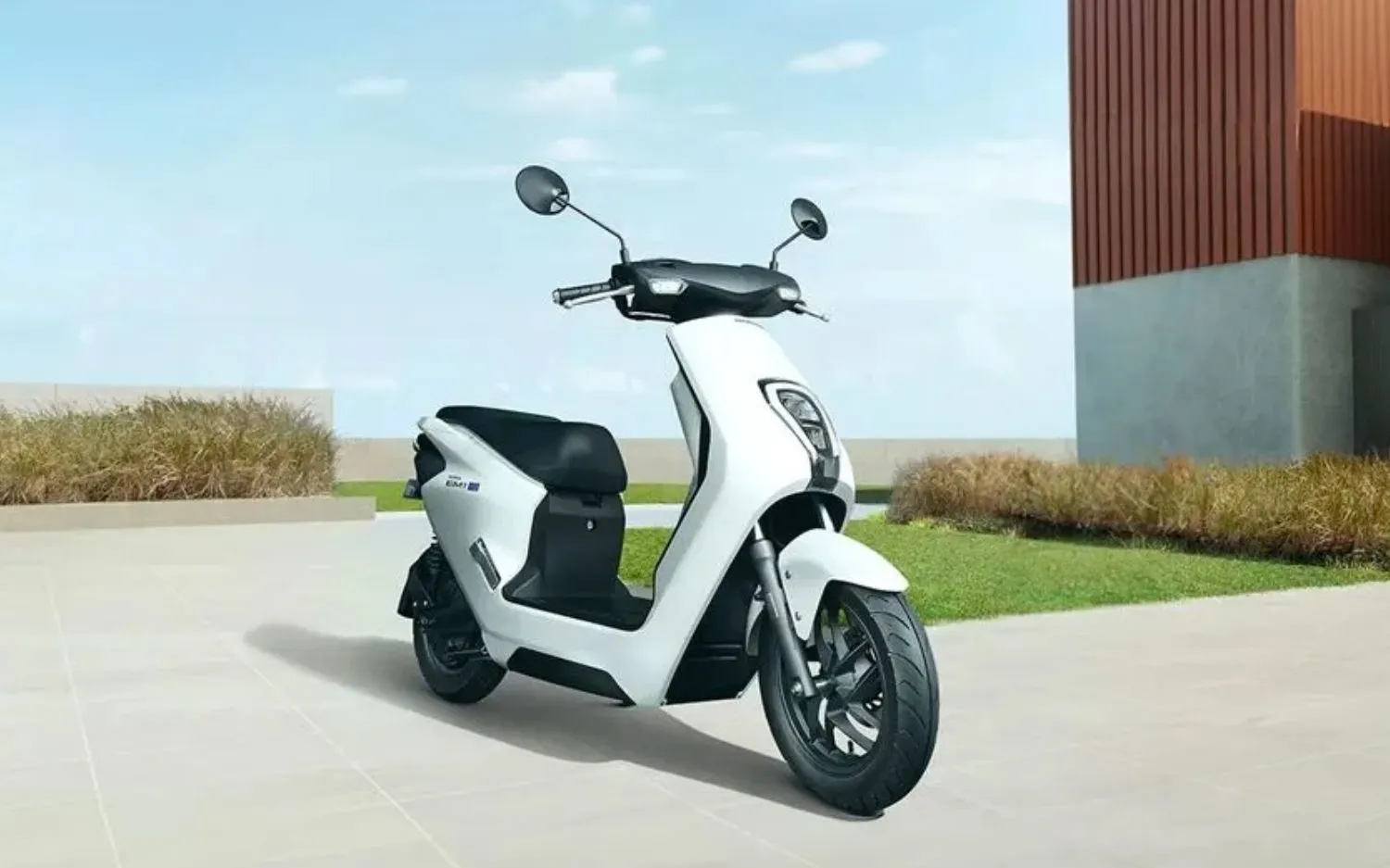 Honda EM1 e: Skuter Listrik Ringkas untuk Mobilitas Urban