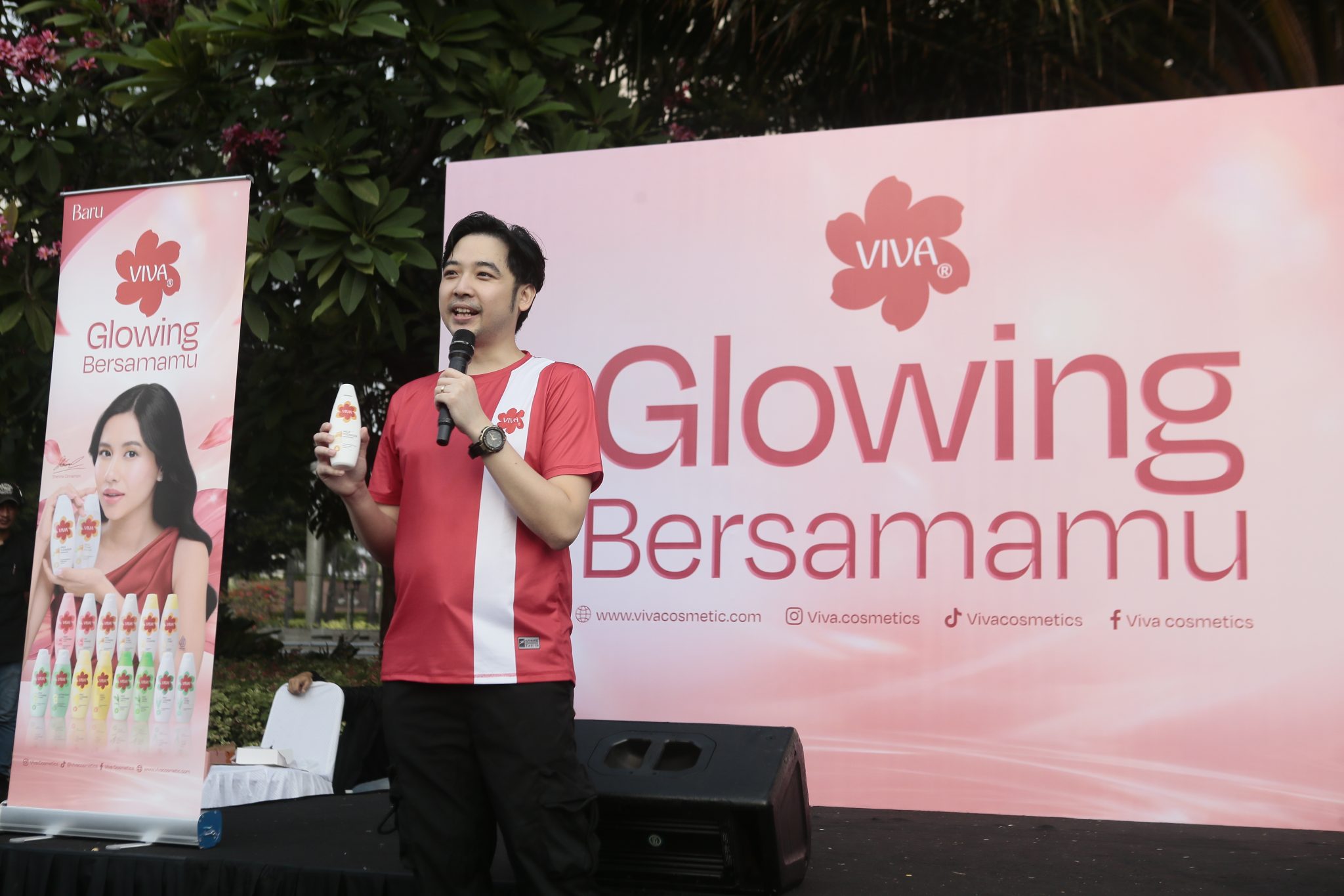 Viva Cosmetics: Wajah Baru, Semangat Glowing Bersamamu