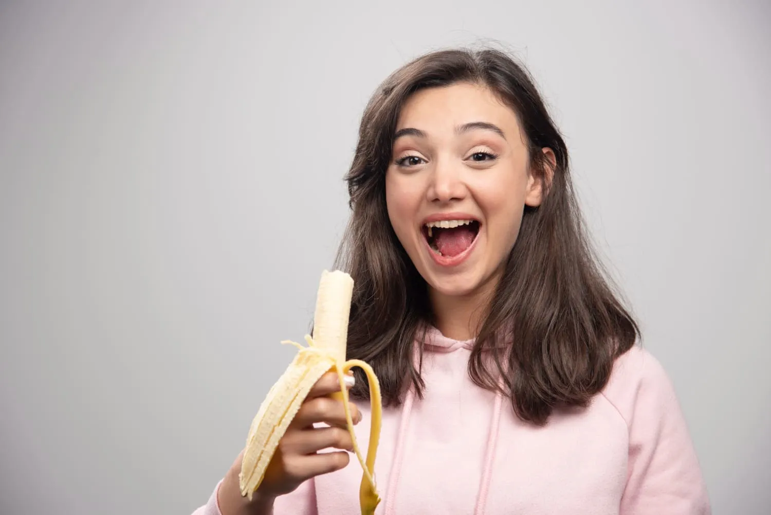 Pisang, Oat, dan Yoghurt: Trio Sarapan Sehat untuk Jantung dan Pencernaan