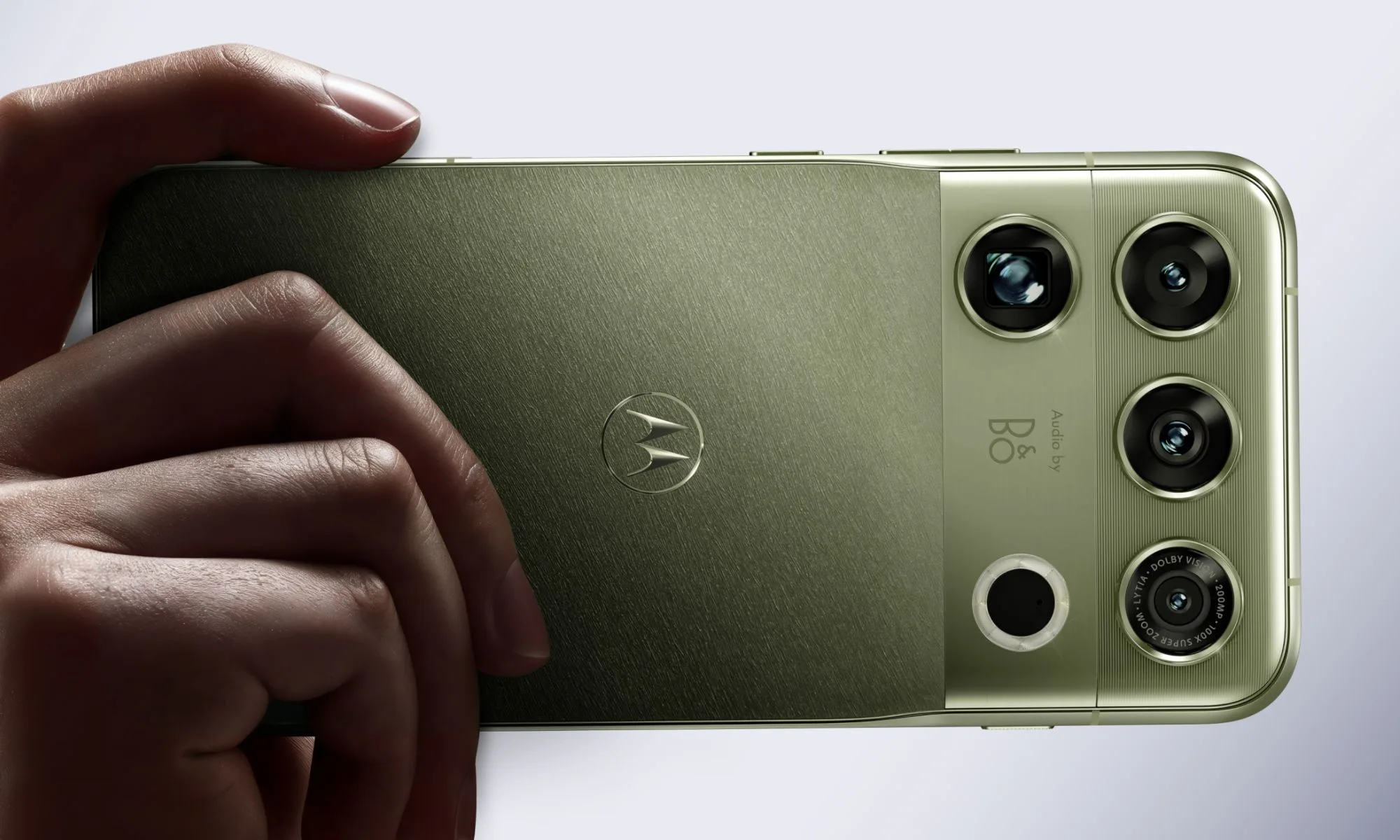 Motorola Signature 27 & Bang & Olufsen: Mengapa Audio Tuning Penting?