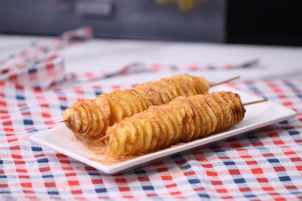 Dua Camilan Goreng Renyah Nagih untuk Keluarga: Risol Mayo dan Kentang Spiral