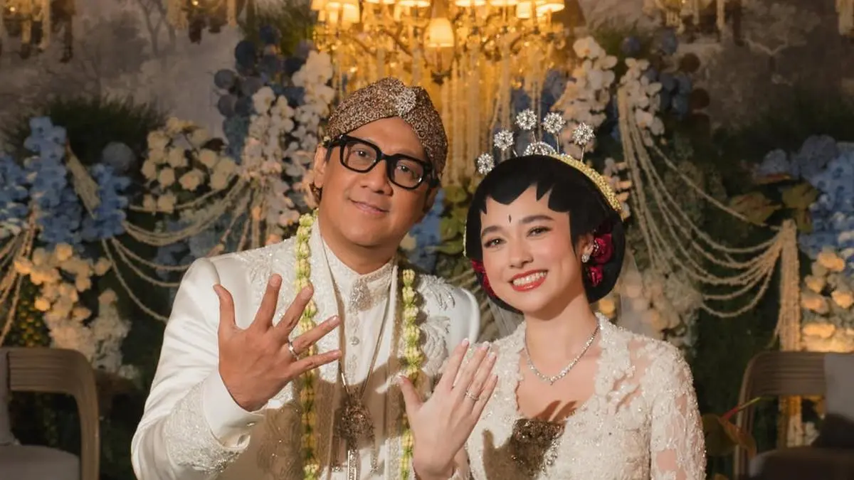 Detail Busana Pernikahan: Kebaya Berpayet dan Gaun Luxury yang Mencuri Perhatian