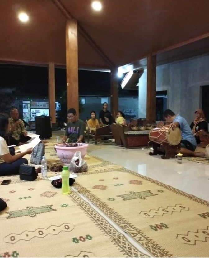 Dari Nagara Krtagama ke Jathilan: Strategi Baru ISI Menyatujan Sastra Klasik dan Musik Kontemporer