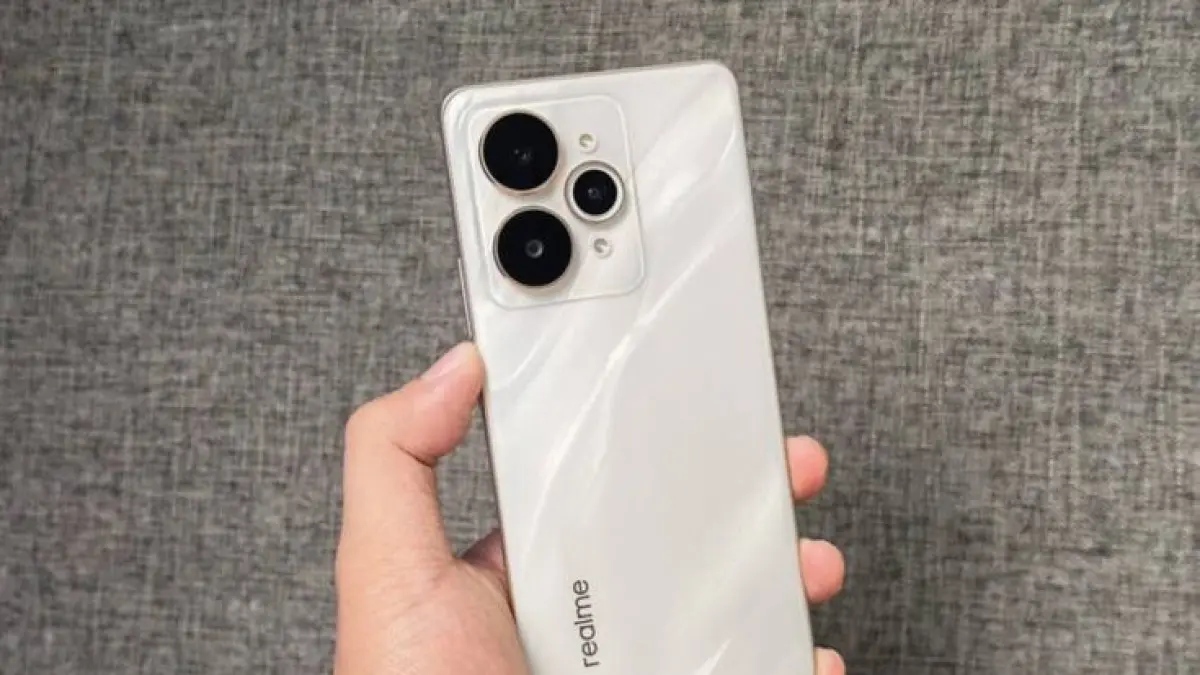 Realme 15 Pro: Flagship Tipis Baterai 7.000 mAh di Kelas Menengah