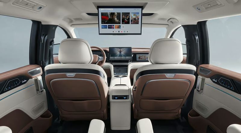 BYD M9 PHEV: Penantang Baru MPV Premium Lebih Panjang dari Alphard