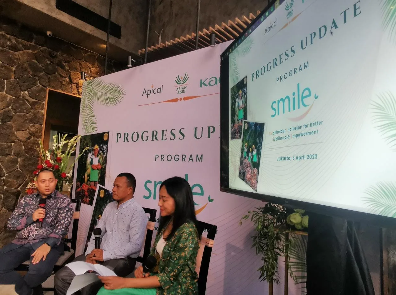 Program SMILE dan Peremajaan Lahan: Jalan Baru Petani Sawit Kecil