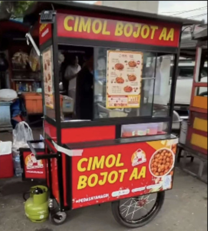 Dari Gerobak Kecil ke Ratusan Outlet: Strategi Pedagang Jalanan Menskalakan Bisnis