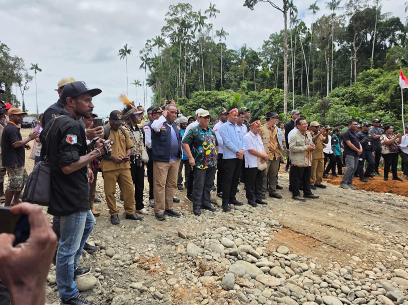 Koridor Merauke–Yetetkun–Butmambin: Jalan Perbatasan, Jalan Ekonomi