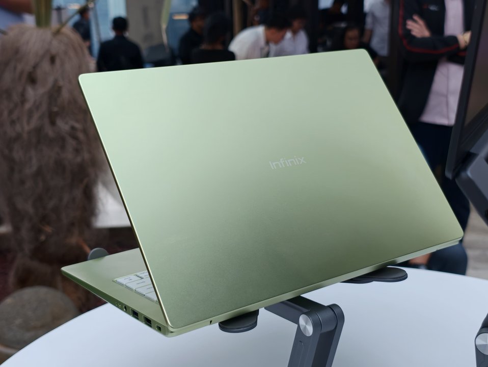 Infinix XBook 14 Neo, Laptop Ringan 1,2 Kg dengan Baterai 13 Jam