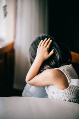 Tanda-Tanda Child Grooming di Sekolah yang Sering Terlewatkan Orang Tua