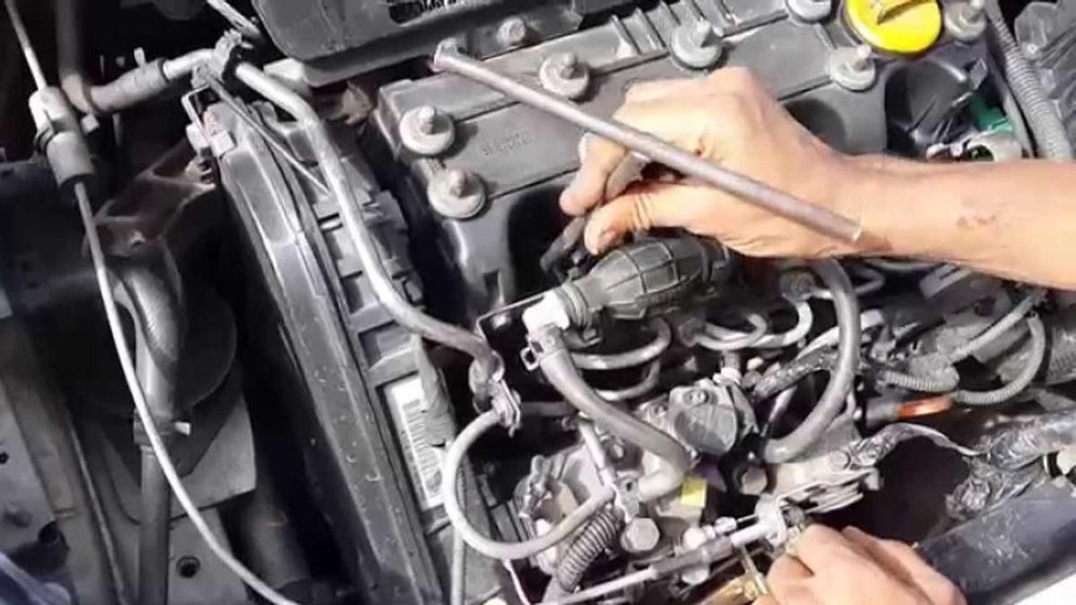 Lima Tanda Radiator Mobil Mampet yang Harus Diwaspadai