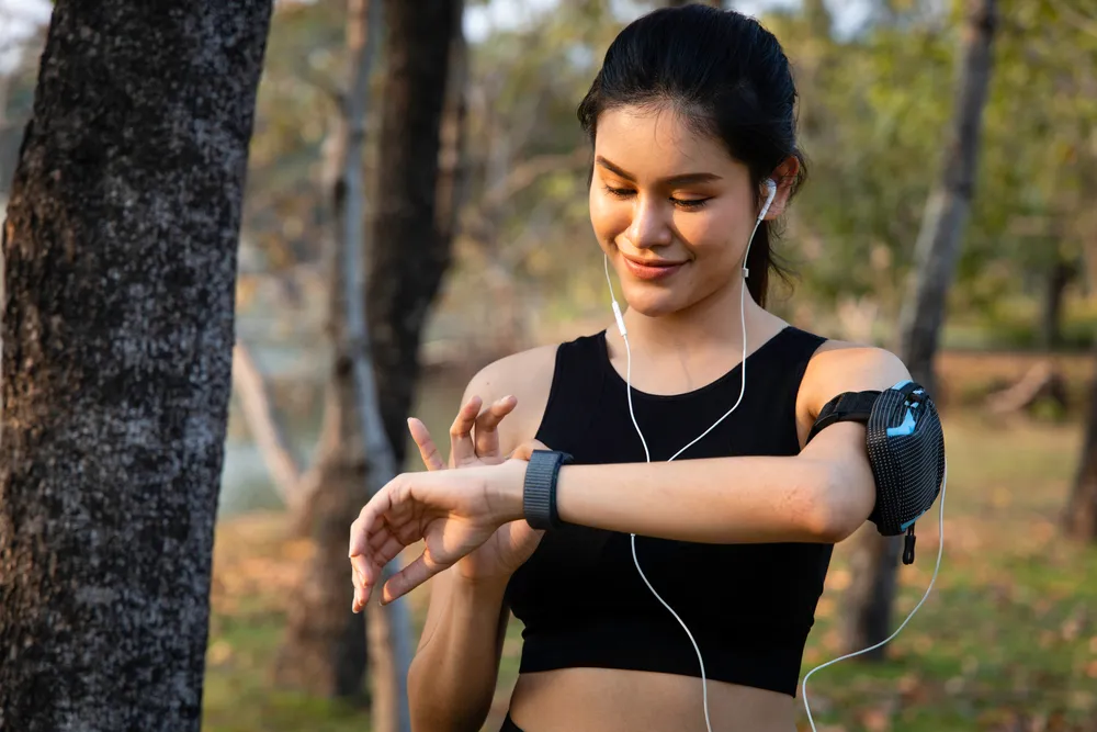 Panduan Memilih Smartwatch untuk Lari: Dari Pace ke Recovery