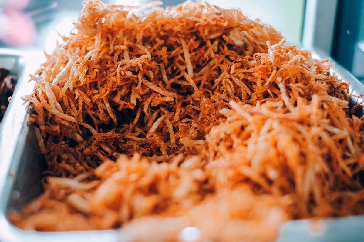 Mengapa Ayam Goreng Fast Food Selalu Renyah dan Konsisten?