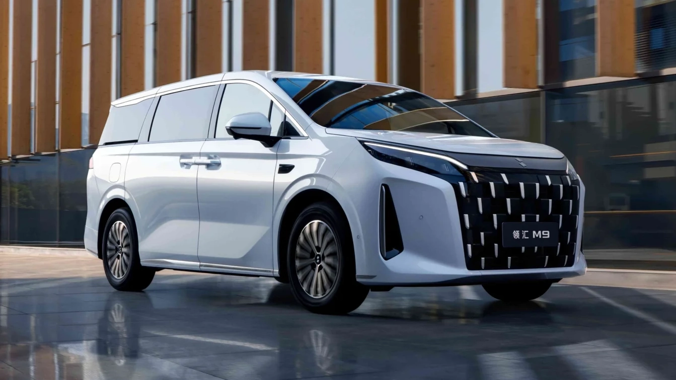 BYD M9 PHEV: MPV Premium yang Mengancam Dominasi Alphard