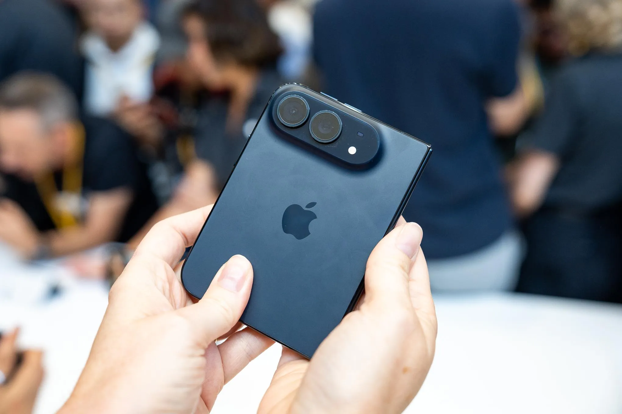 Simulasi Total Biaya Impor iPhone Duo dan Pilihan Terbaik