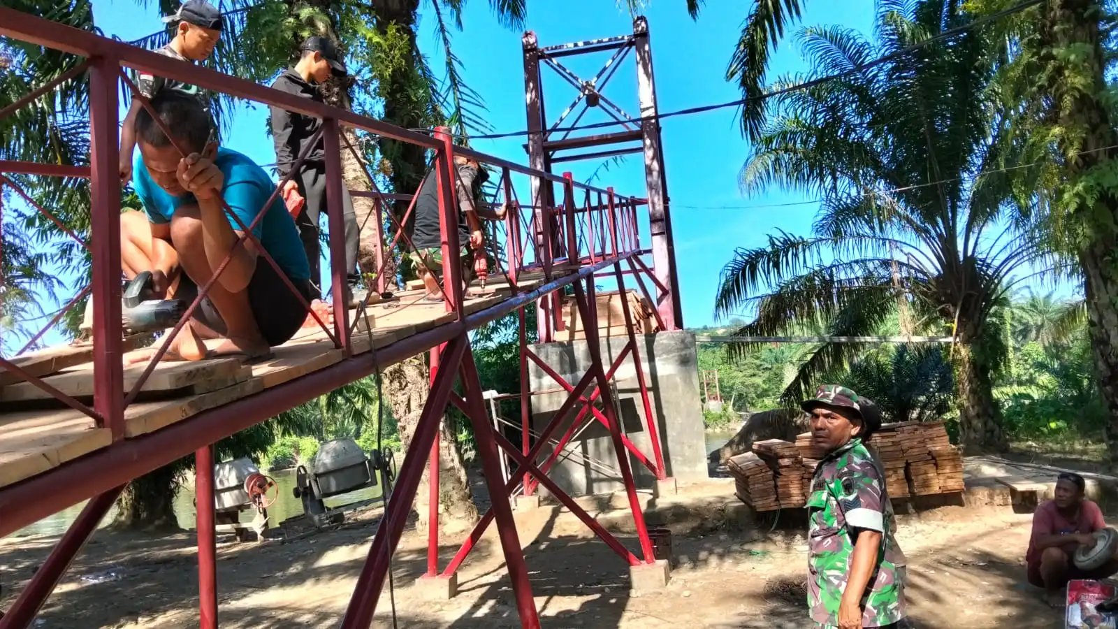 Jembatan Gantung Serasah Capai 46 Persen: Lompatan Akses Pedesaan