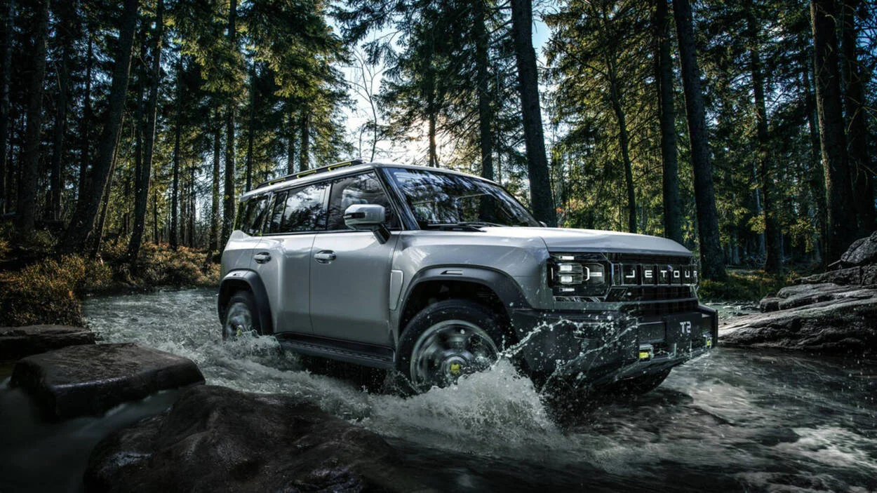 SUV Offroad Boros Bensin: Performa vs Biaya BBM