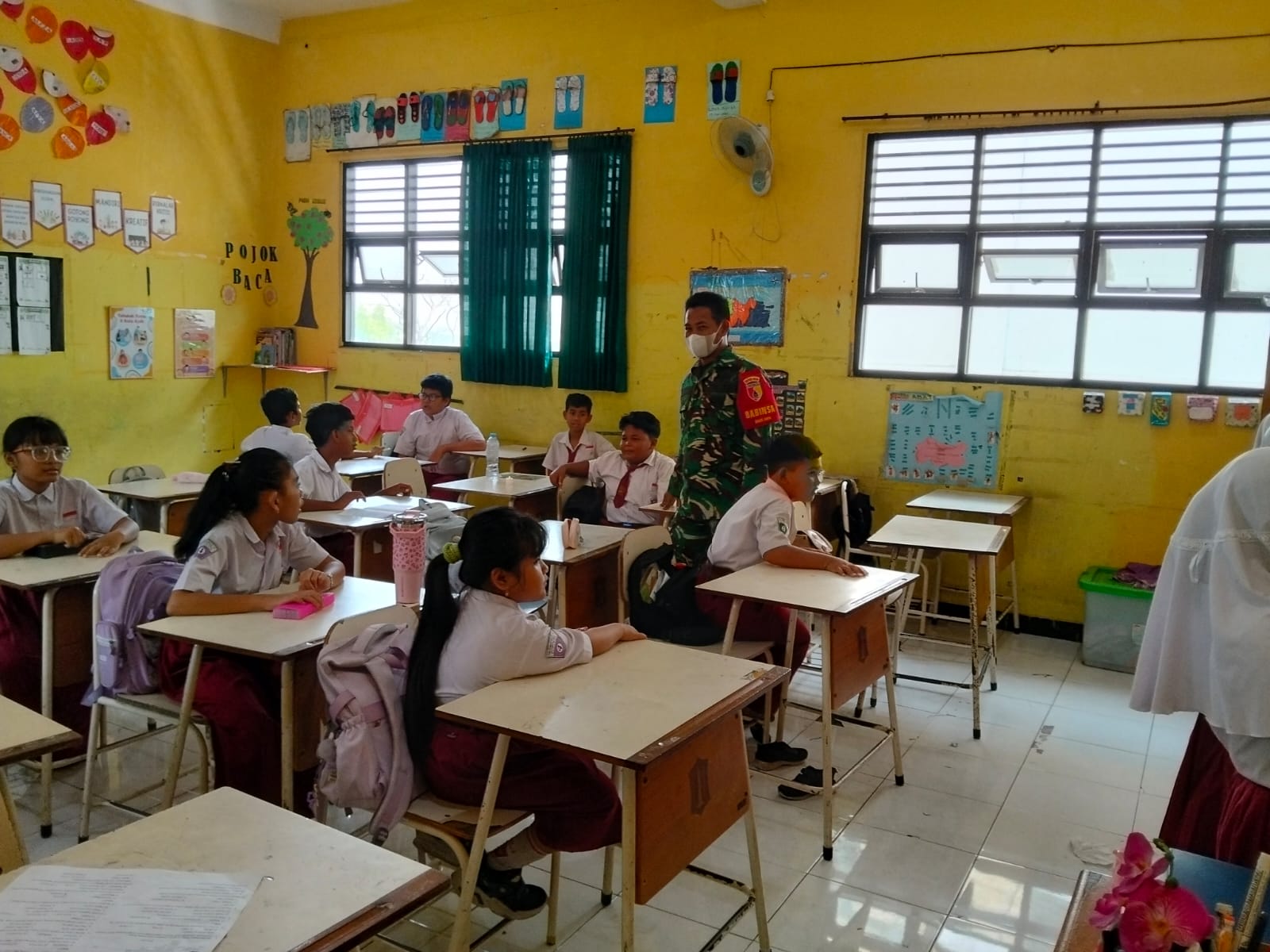Bagaimana Pengawasan Masyarakat Menjaga Mutu Program Makan Bergizi di Sekolah