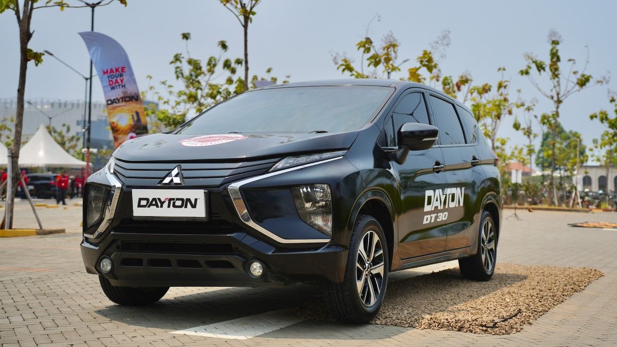Ban Dayton DT30 dan H/T100: Pilihan Baru untuk MPV dan SUV
