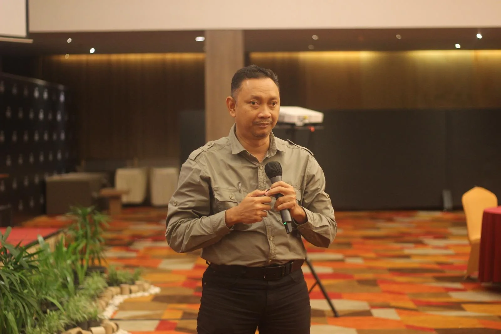 Pajak Air Permukaan Sawit Rp1.700 per Pohon: Industri Terjepit, Petani Terancam