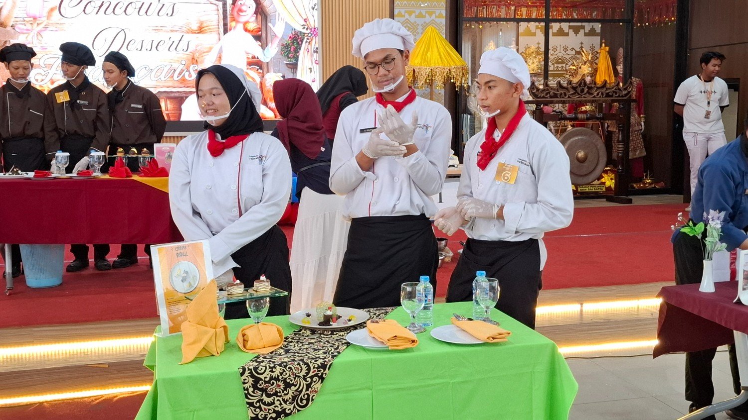 Teknik Plating Dasar yang Menentukan Pemenang Dessert