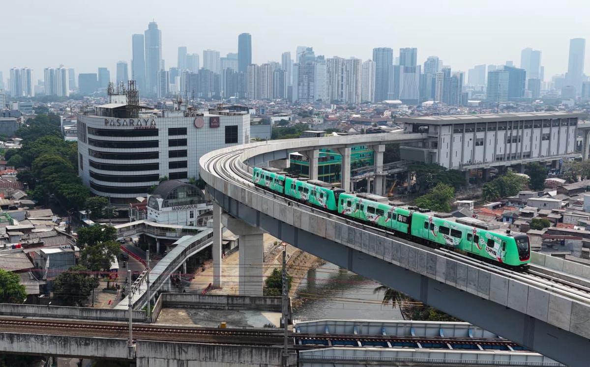 Rp12,1 Triliun untuk LRT Kelapa Gading-Manggarai, Tapi Layanannya Masih Terseok