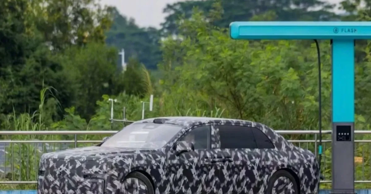 Sedan Mewah Yangwang dan Lompatan Baterai Solid-State BYD