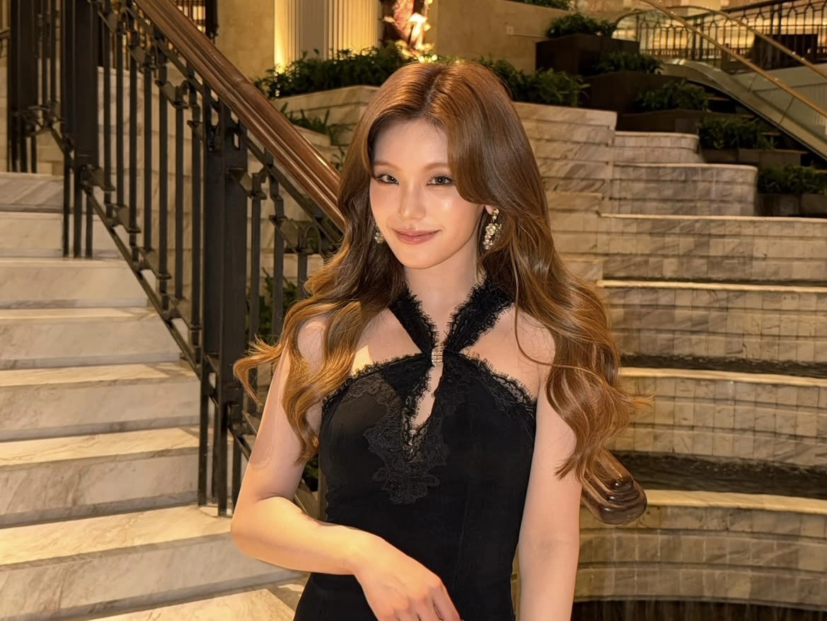 Yeji ITZY di Pembukaan Roger Vivier Grand Store Jakarta