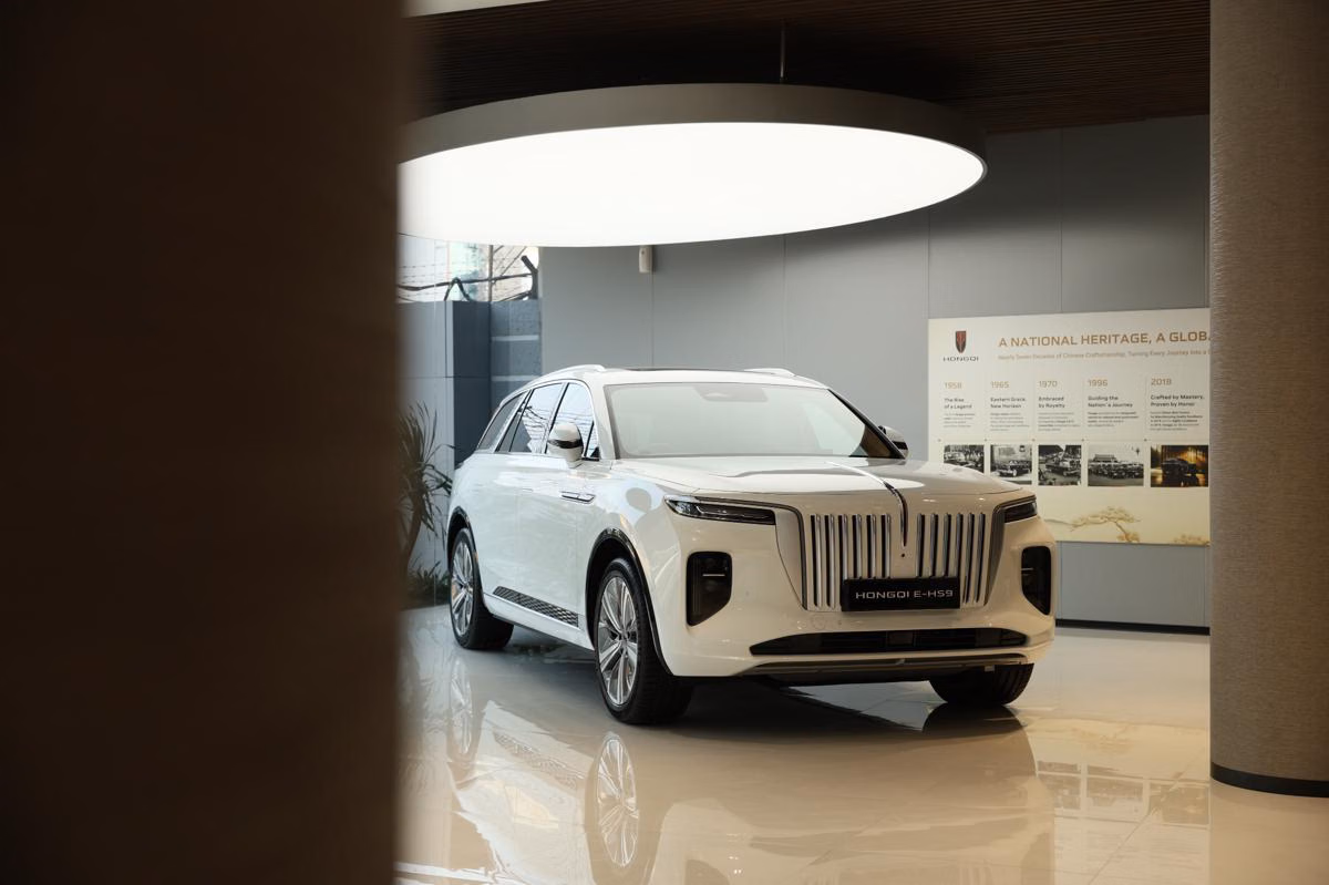 Hongqi Membidik Pasar Mobil Listrik Mewah Lewat Dealer Pertama