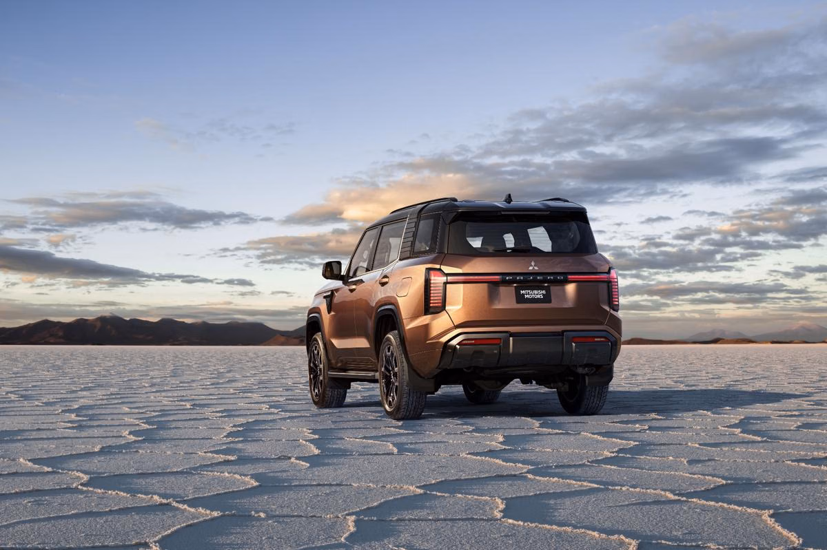 Pajero dan Pajero Sport Bukan Mobil yang Sama