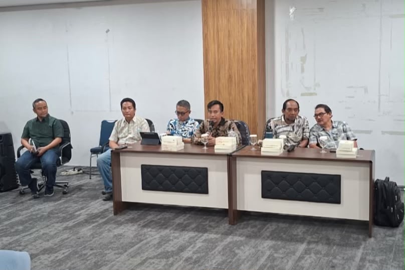 Revitalisasi Pedestrian Kajaolalido-Thamrin: Beton Berpori, Pohon Natif, dan Kota Inklusif