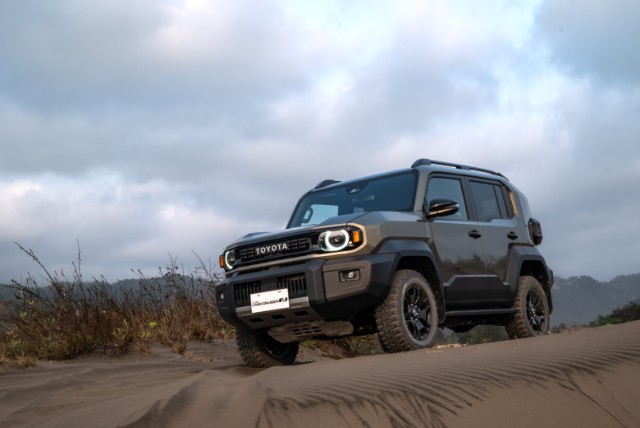 Land Cruiser FJ: SUV Kompak dengan Nyali Off-Road Besar