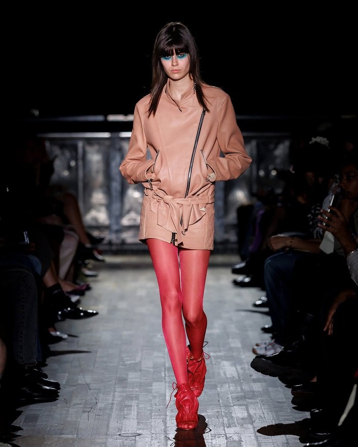 Enam Tren Runway yang Mengubah Wajah London Fashion Week