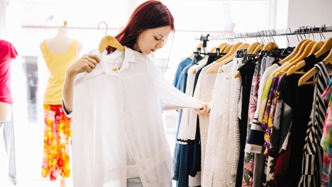 Cara Membangun Lemari Pakaian Berkelanjutan dengan Vintage dan Outfit Repeater