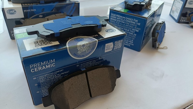 Kampas Rem Keramik Premium: Senyap, Minim Debu, Lebih Aman