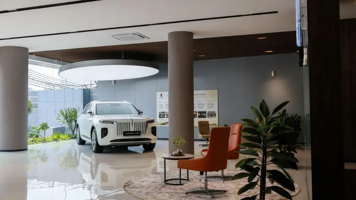 Hongqi Membidik Pasar Mobil Listrik Mewah Lewat Dealer Pertama