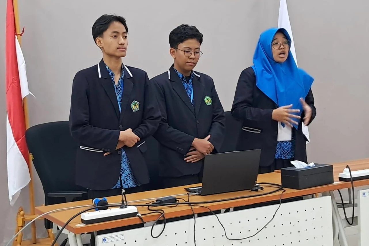 Kompetisi Penelitian Siswa Mengasah Inovasi STEM dan Ekologi